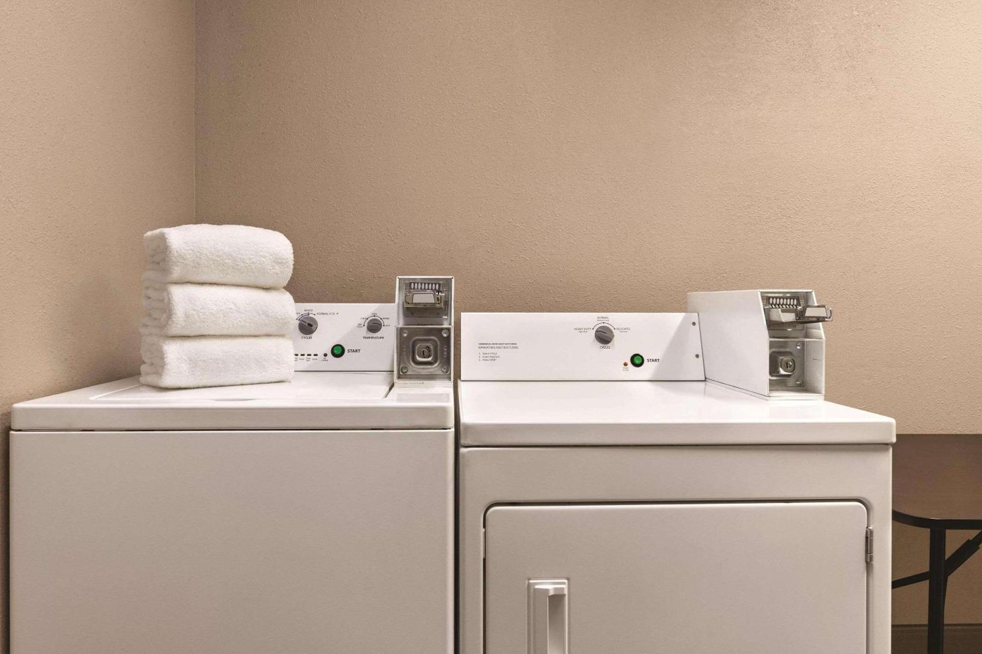 Country Inn & Suites By Radisson, Griffin, Ga Extérieur photo