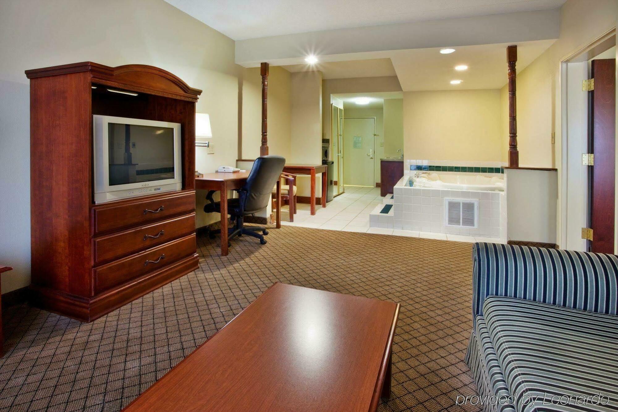 Country Inn & Suites By Radisson, Griffin, Ga Extérieur photo